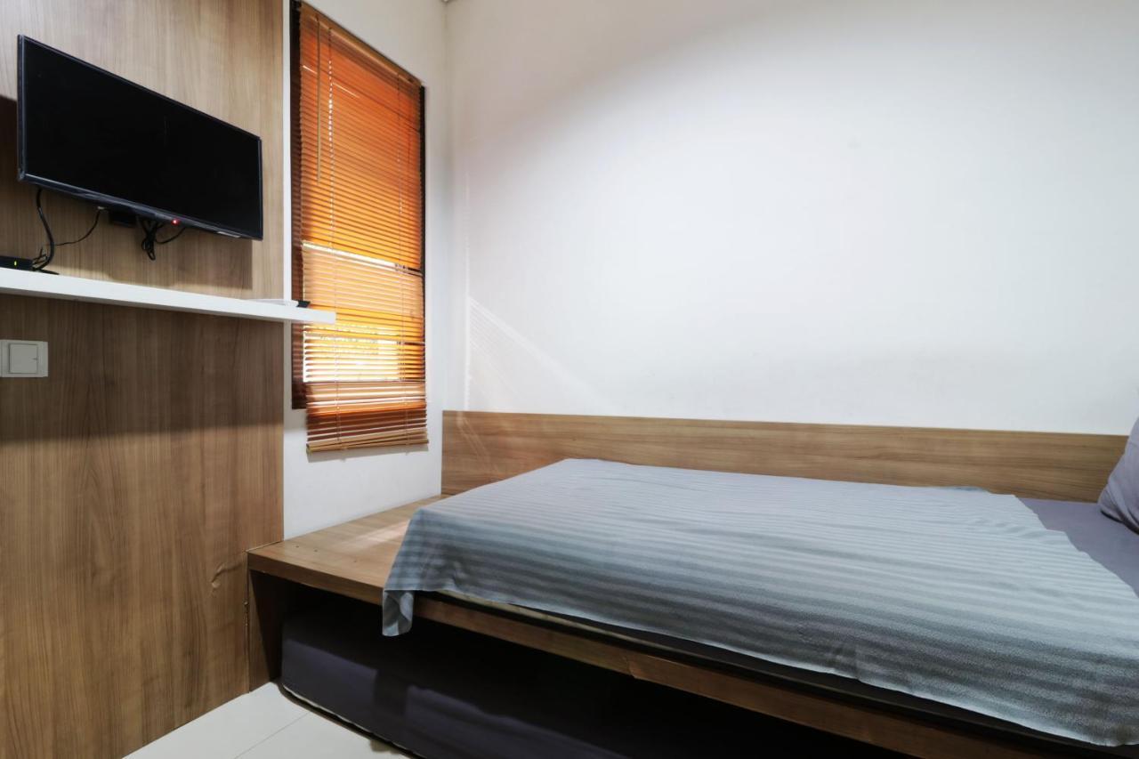 Oliver'S Guest House Tangerang Buitenkant foto